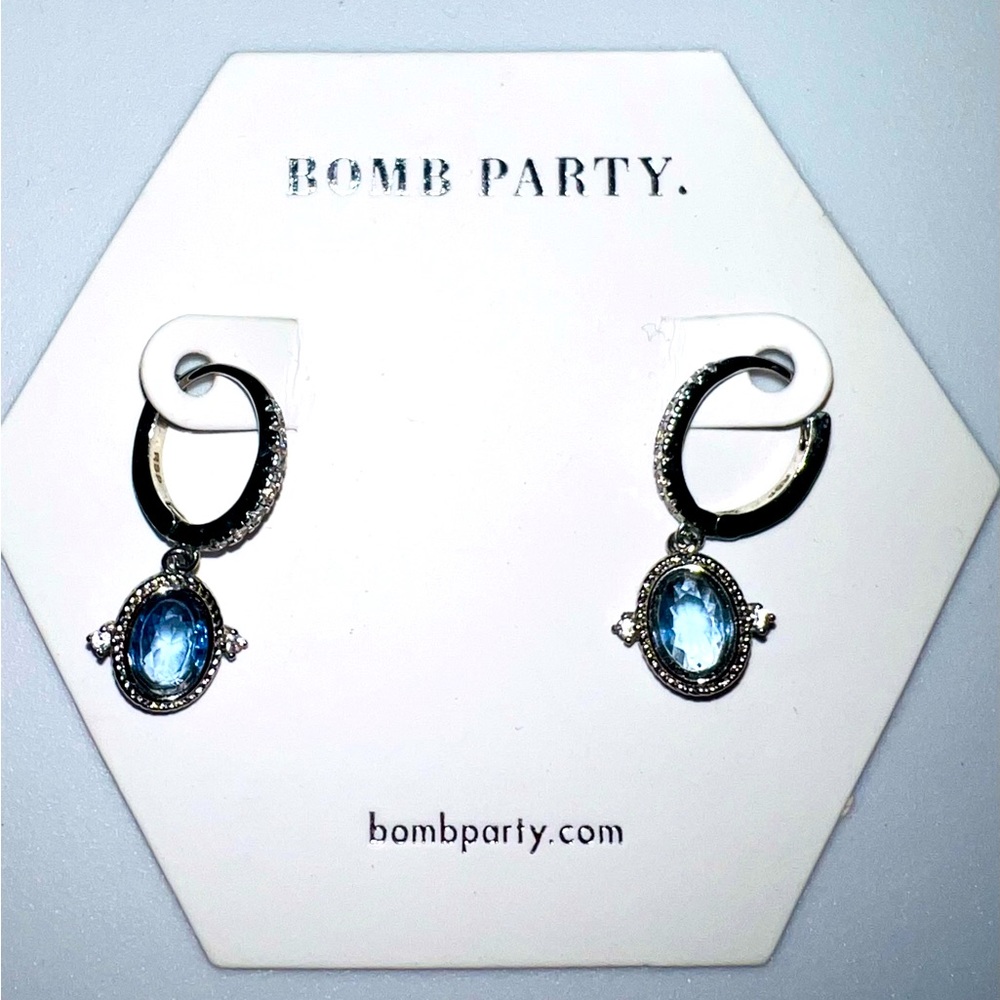 Bomb Party Earrings-Simplistic Love